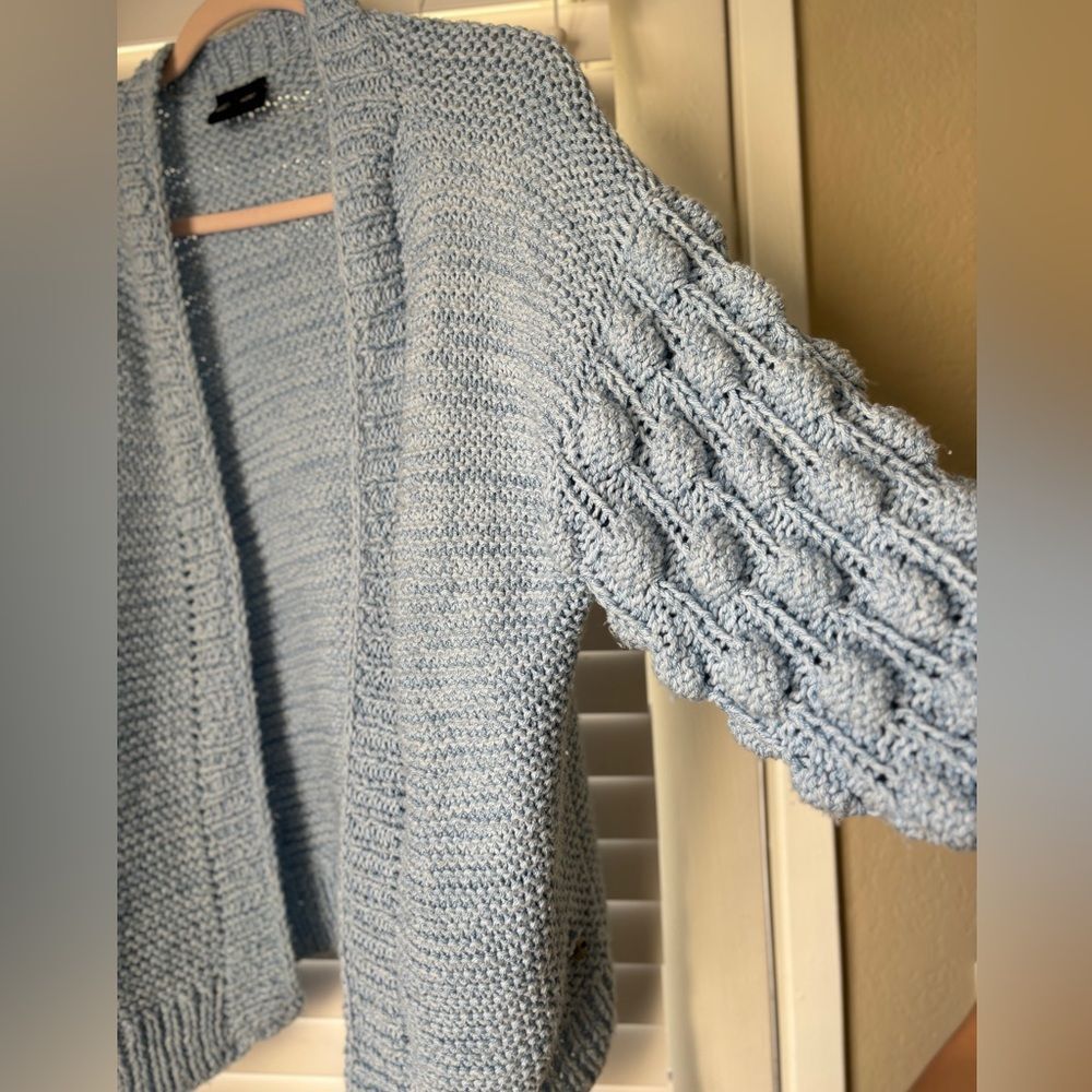 Woolen Hand Crafted exclusive sweeter - Picture 3 of 6